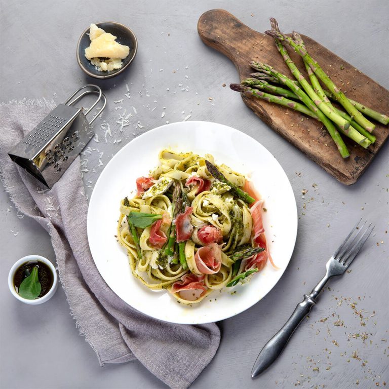 TESTENINA SA ŠPARGLAMA I PRUŠUTOM