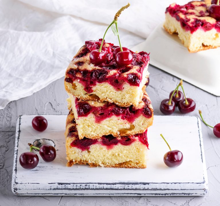 Stack,Of,Baked,Square,Pieces,Of,Cherry,Pie,On,A
