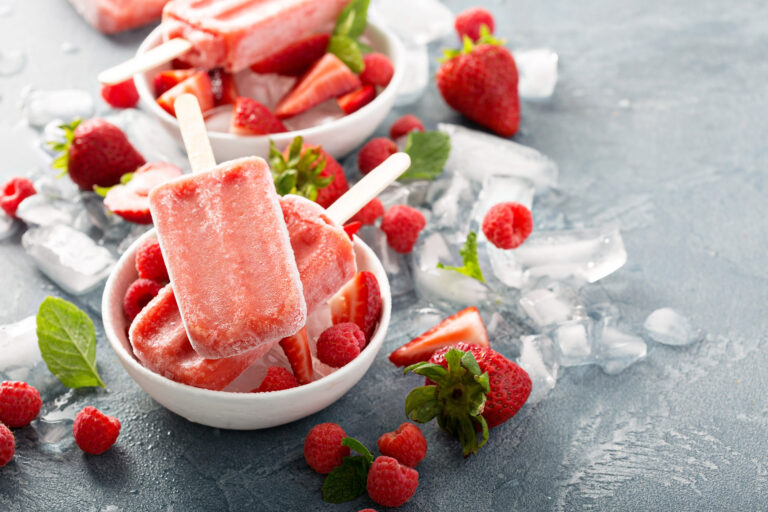 Strawberry,And,Raspberry,Ice,Cream,Popsicles,In,White,Bowls