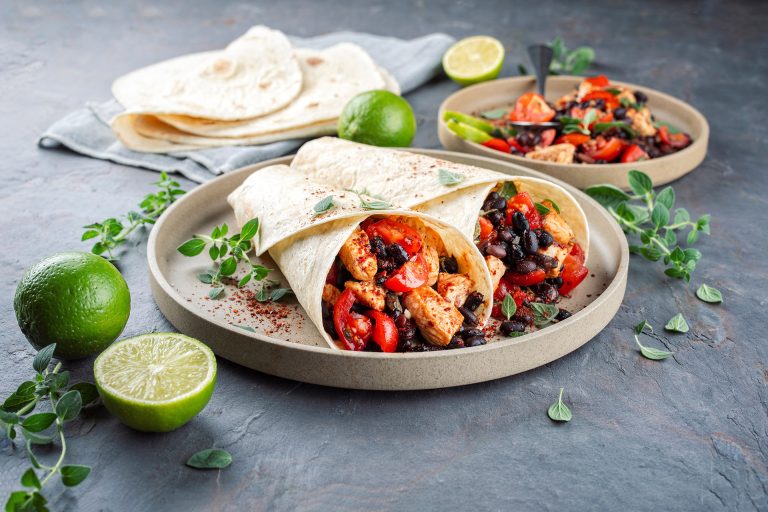 Mexican,Style,Burritos,-,Tortilla,Wrap,With,Spicy,Chicken,Meat